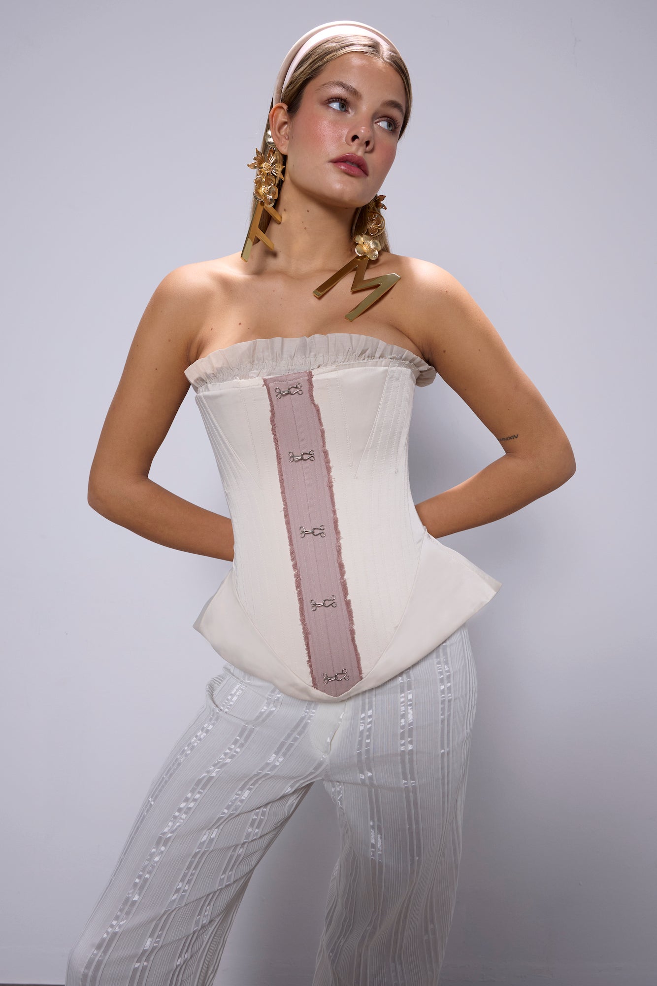 Victoria Ecru Corset Set